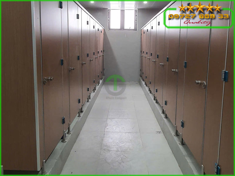 Vách vệ sinh compact 10